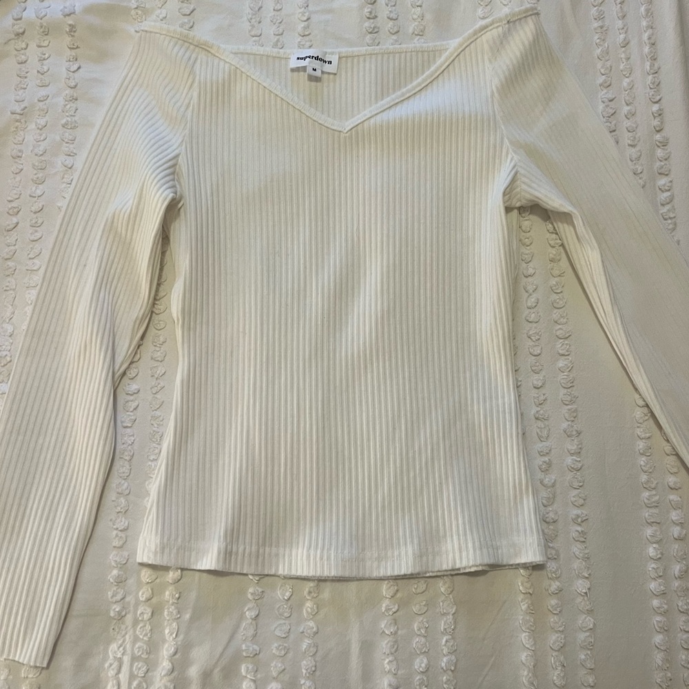 Off the shoulder super down shirt